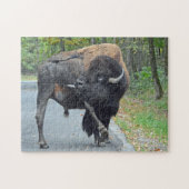 Lustiger Stier-Bison, der seine Testikel leckt Puzzle (Horizontal)