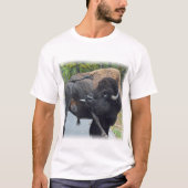 Lustiger Stier-Bison, der seine Testikel leckt T-Shirt (Vorderseite)