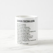 Lustiger Textcode für Senioren Kaffeetasse (Mittel)