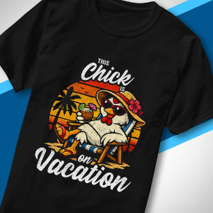 Lustiger Urlaub Mama Ehefrau Dieses Mädchen ist im T-Shirt