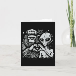 Lustiger Vintage Bigfoot und Alien Herz Handzeiche Karte