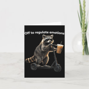 Lustiger Waschbär beim Trinken, um Emotionen zu re Karte