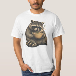Lustiger Waschbär trinkt heiße Suppe T-Shirt