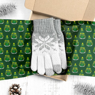 Lustiger Weihnachtsbaum wird angezündet  Seidenpapier