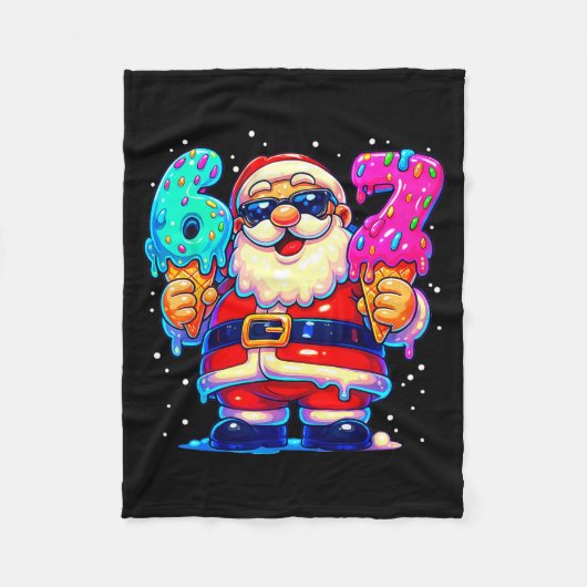 Lustiger Weihnachtsmann sagt sechs sieben 67 Meme Fleecedecke (Vorderseite)