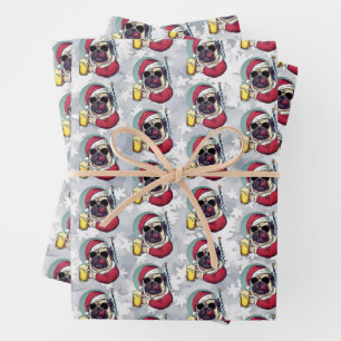 Lustiger Weihnachtsmann-Santa-Pug mit einem kühlen Geschenkpapier Set