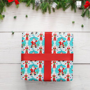 Lustiger Weihnachtsmann Santa überrascht von Mrs. Geschenkpapier