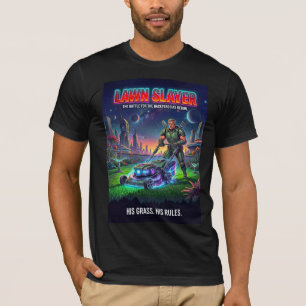 Lustiger Weltraum-Soldat mäht taktisch den Rasen T-Shirt