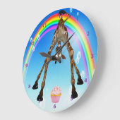 Lustiger wunderlicher Giraffen-kleiner Kuchen u. Große Wanduhr (Winkel)