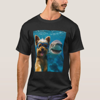 Lustiger Yorkshire Terrier Hund Selfie mit Hai Oze T-Shirt