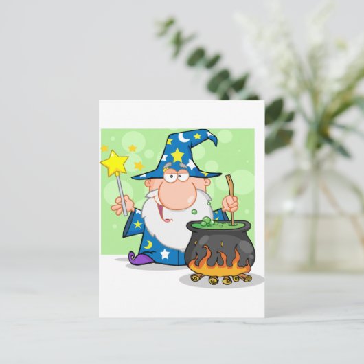 Lustiger Zauberer, der mit magischem Stab und dem Postkarte (Stehend Vorderseite)