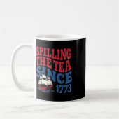 Lustiges 4. Juli, der den Tee seit 1773 verschütte Kaffeetasse (Links)
