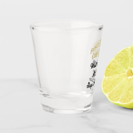 Lustiges Bunco Party, was bei Bunco geschieht Schnapsglas (Links)