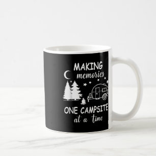 Lustiges Camping macht Erinnerungen auf einem Camp Kaffeetasse