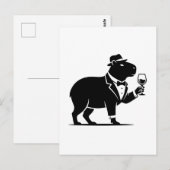 Lustiges Capybara-Weinglas Minimalist Modern Postkarte (Vorne/Hinten)