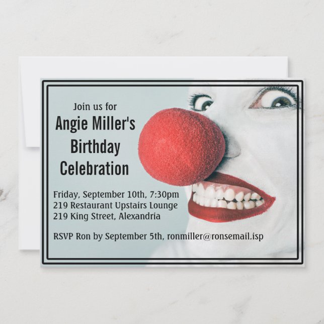 Lustiges Clown-Gesichts-moderner Geburtstag Einladung (Vorderseite)