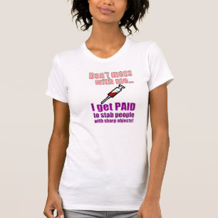 Lustiges die Krankenschwester-Shirt der Frauen T-Shirt