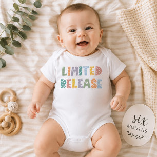 Lustiges farbenfrohes Neugeborenen-Outfit Süßes li Baby Strampler