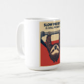 Lustiges Faultier-Gym-Motivationsposter - Langsame Kaffeetasse (Vorderseite Links)