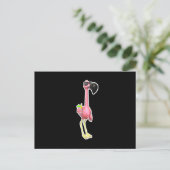 lustiges Flamingo mit Drink Postkarte (Stehend Vorderseite)