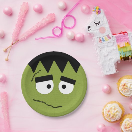 Lustiges Frankenstein stellen für Halloween Pappteller (Party)