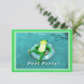 Lustiges Frosch-Pool-Party Einladung (Stehend Vorderseite)