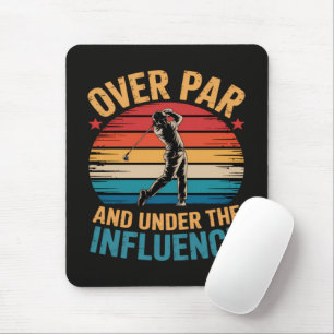 Lustiges Golfen mit Alkohol Mousepad