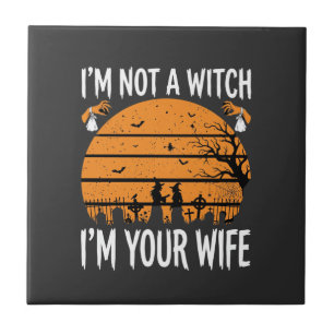 Lustiges Halloween-Hexenfrau-Friedhofs-Design Fliese