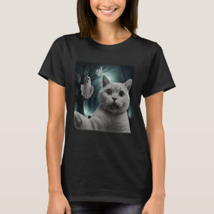Lustiges Halloween-Katzen-Selfie mit unheimlichem  T-Shirt