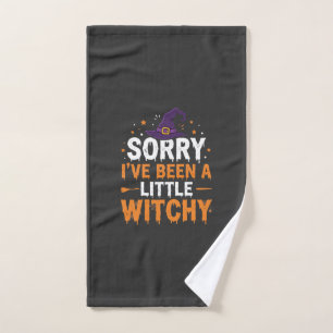 Lustiges Halloween kleines Hexen-Zitat-Design Handtuch