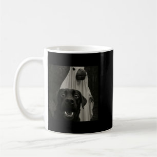 Lustiges Halloween-Selfie schwarzer Labradore mit  Kaffeetasse