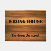 Lustiges hölzernes falsches Haus - versuchen Sie