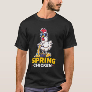 Lustiges Huhn auf einem Hüpfstock T-Shirt
