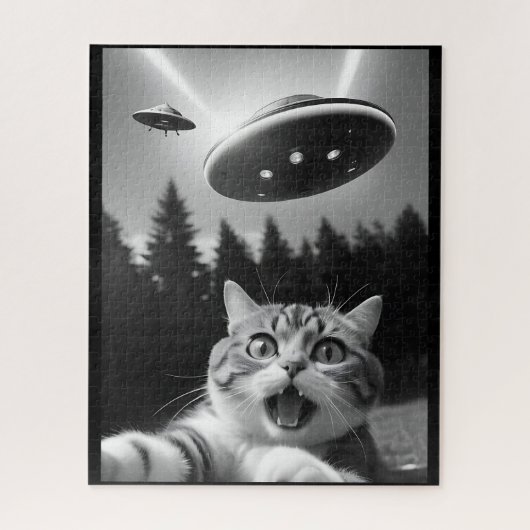 Lustiges Katzen-Selfie mit UFO-Alien-Drohnen Puzzle (Vertikal)
