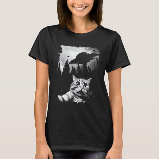 Lustiges Katzen-Selfie mit UFOs T-Shirt (Vorderseite)