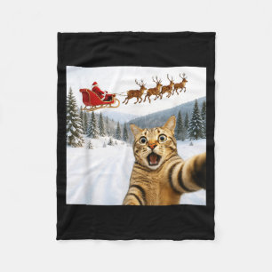 Lustiges Katzen-Selfie mit Weihnachtsmann-Schlitte Fleecedecke