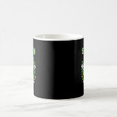 Lustiges Kinder-Meme 67 sechs sieben St. Patricks Kaffeetasse (Mittel)