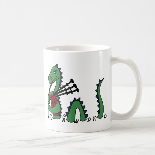 Lustiges Loch- Nessmonster, das Dudelsäcke spielt Kaffeetasse (Rechts)