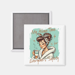 Lustiges Mädchen zur Kaffezeit am Morgen in Türkis Magnet