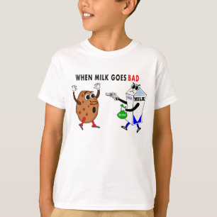 lustiges Milch- und Plätzchenbild des langen T-Shirt