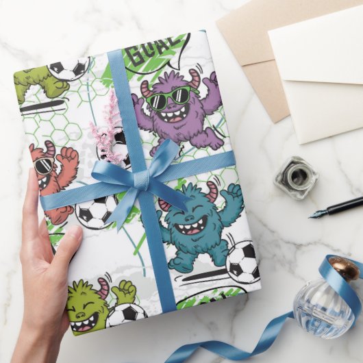 Lustiges Monster-Fußball-Kinder-Muster Geschenkpapier (Schenken)