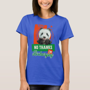 Lustiges Panda Introvertierte Batterie aufladen De T-Shirt