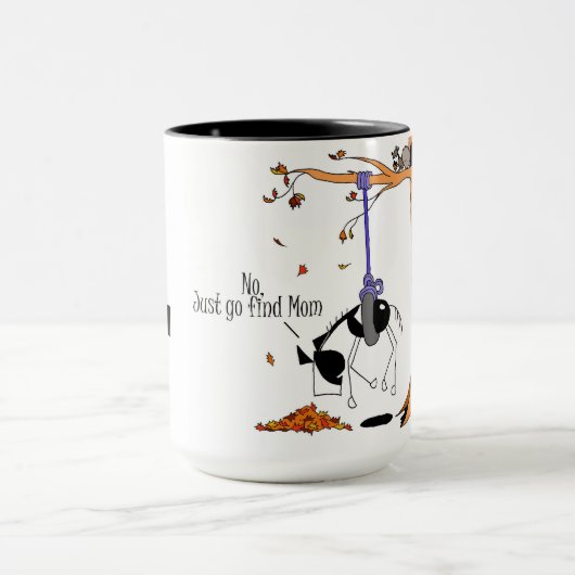 Lustiges Pferd haftete in einer Tasse (Zentrum)