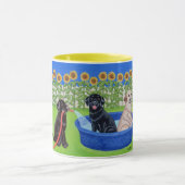 Lustiges Pool-Party Labradors Tasse (Zentrum)