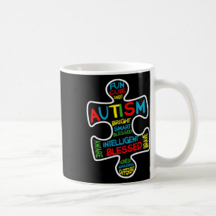 Lustiges Puzzle-Teil-Wort zum Monat der Autismusau Kaffeetasse