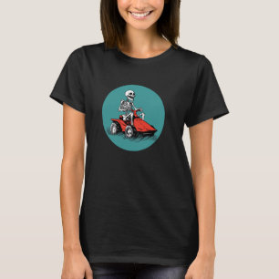 Lustiges Rasenmäher-Traktor-Skelett-Kostüm für Gär T-Shirt