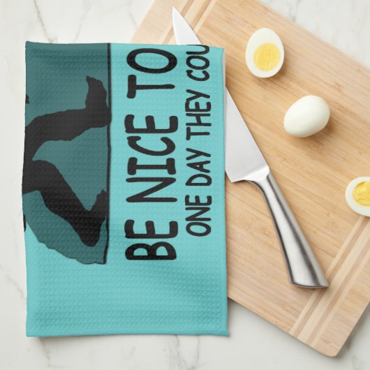 Lustiges Sasquatch Handtuch (Viertel Falte)