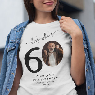 Lustiges 'Schau wer 60 ist' Stylishes 60. Geburtst T-Shirt
