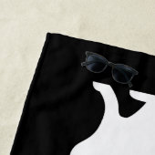 Lustiges Schwarzweiss der wirklichen Strandtuch (Beispiel)