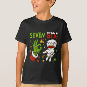 Lustiges Sechs Sieben 67 Meme 6 7 Weihnachtselfen- T-Shirt